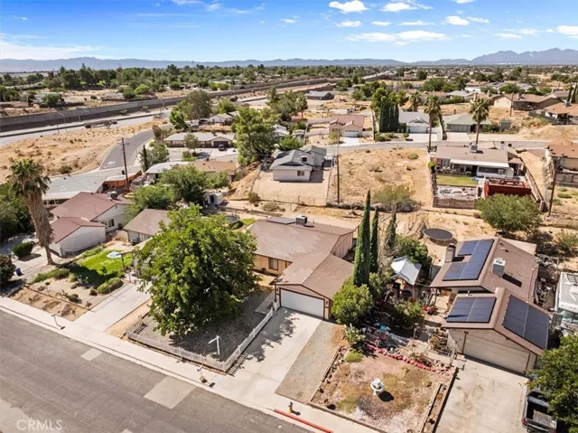 16070 Andover, Victorville, California 92394 — photo 4