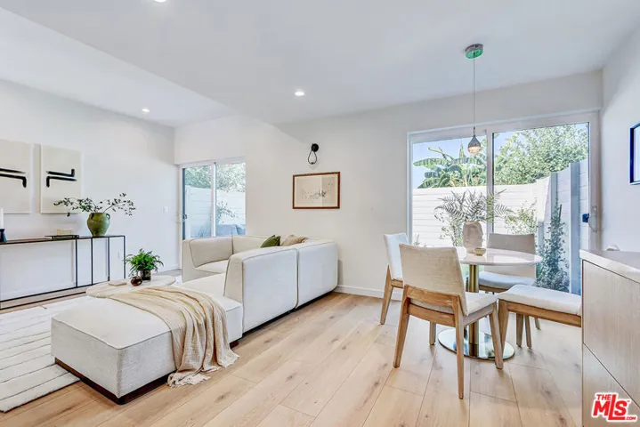 2813 1/2 12th Ave, Los Angeles, California 90018 — photo 4