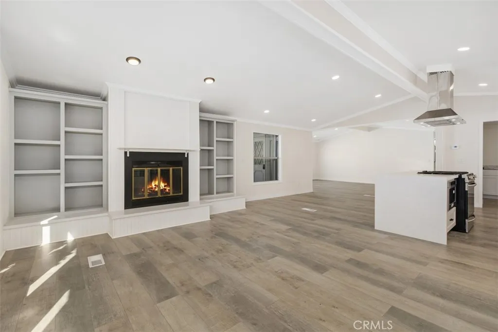 Living Room 6