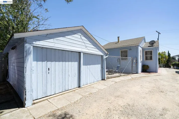 2533 19th Ave, Oakland, California 94606 — photo 5