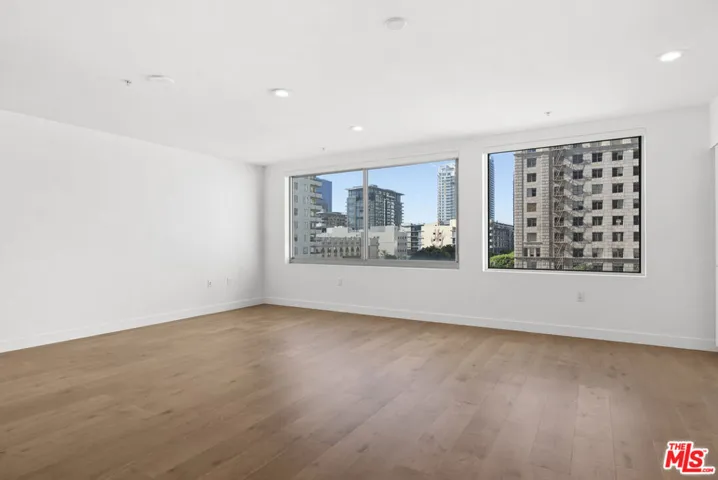 901 S Flower Street 513, Los Angeles, California 90015 — photo 5