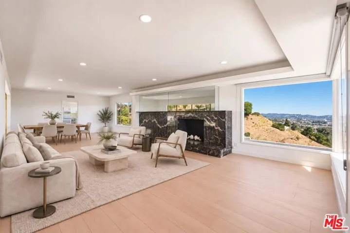 1682 Larco Way, Glendale, California 91202 — photo 5