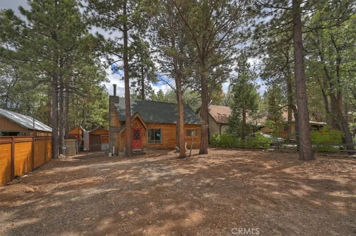313 Leonard, Sugarloaf, California 92386 — photo 5