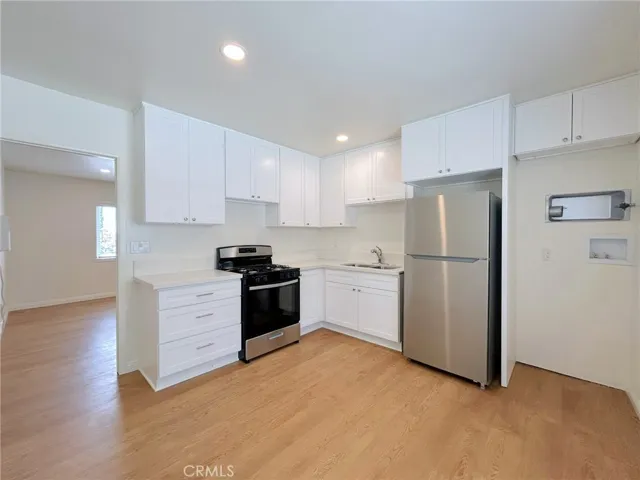 1342 1/4 Agate Avenue, Mentone, California 92359 — photo 5