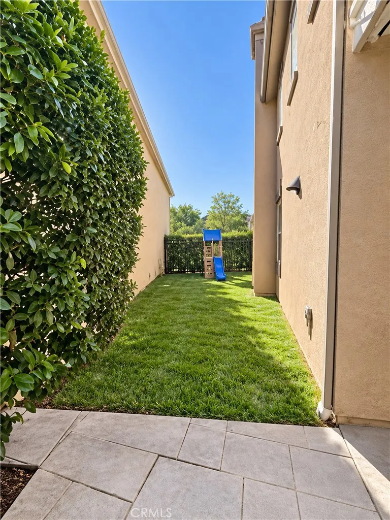 side yard side yard