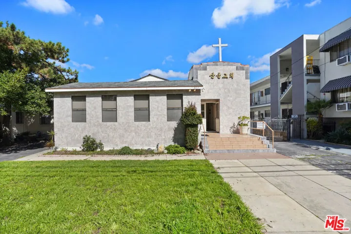 317 W Palmer Avenue, Glendale, California 91204 — photo 5