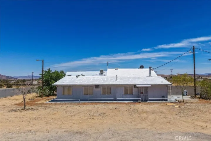 56166 Handley, Yucca Valley, California 92284 — photo 4