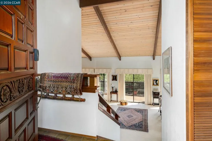 7160 Thorndale Dr, Oakland, California 94611 — photo 4