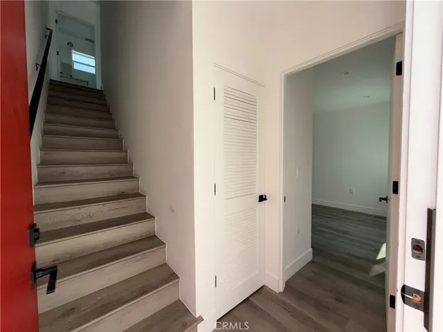 21715 Hart Street, Canoga Park, California 91303 — photo 4