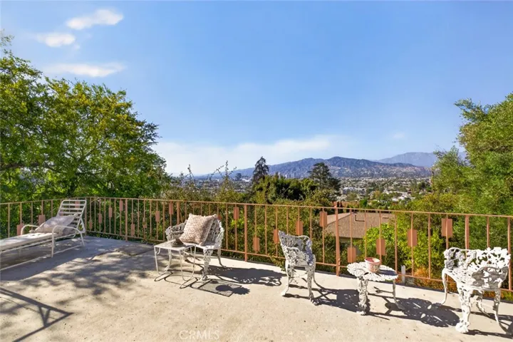 1459 Marion Dr, Glendale, California 91205 — photo 4
