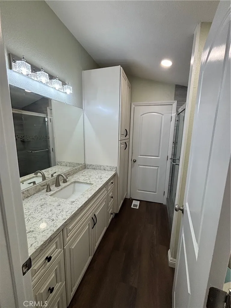 second bath room - sink