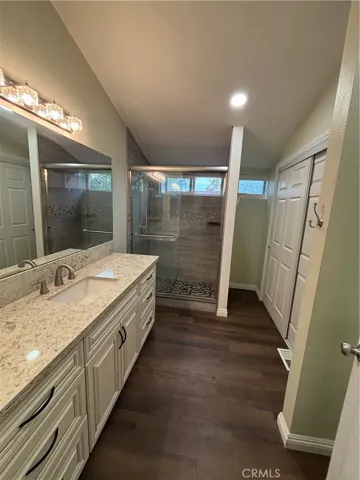 main bathroom - sink

