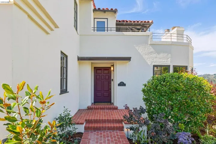 1917 Oak Crest Dr, Oakland, California 94602 — photo 4
