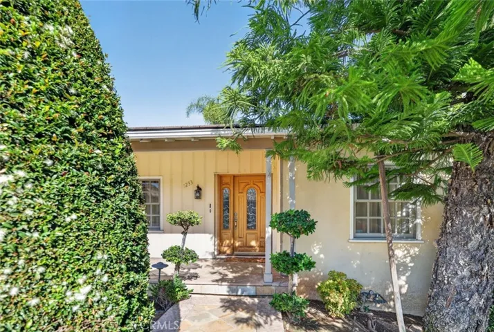 1233 Imperial Drive, Glendale, California 91207 — photo 4