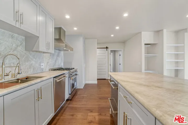 1230 Horn Avenue 605, West Hollywood, California 90069 — photo 5