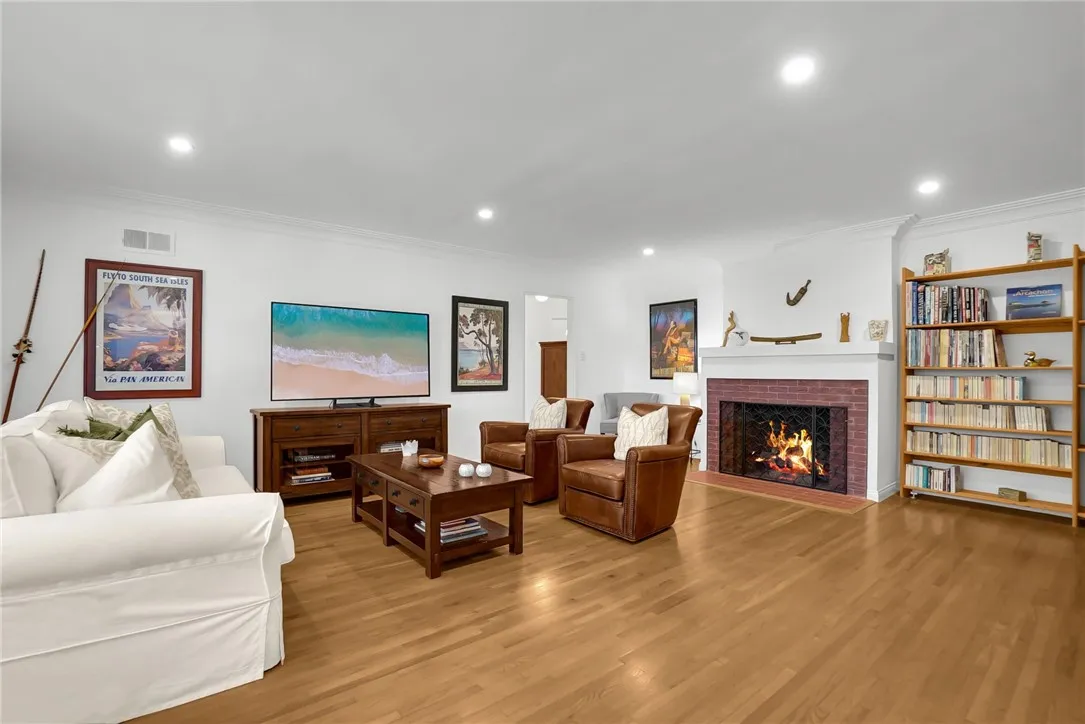 601 E Hermosa, San Gabriel, California 91775 — photo 5