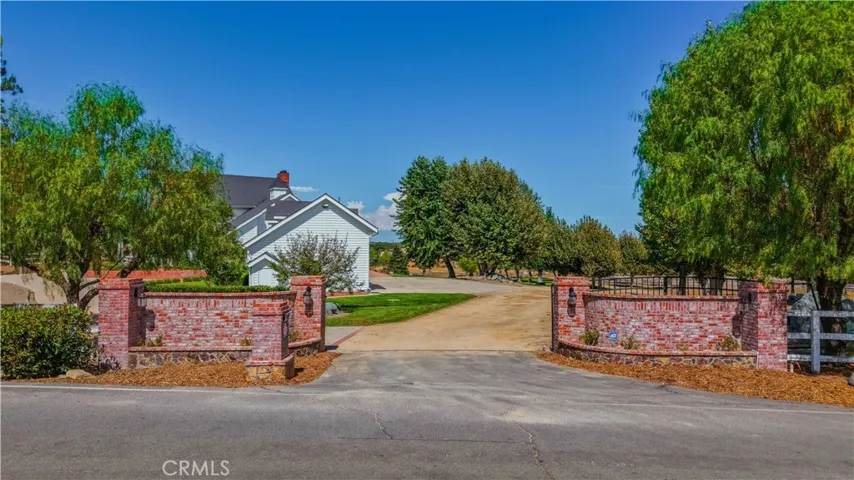 42580 Avenida Escala, Murrieta, California 92562 — photo 4