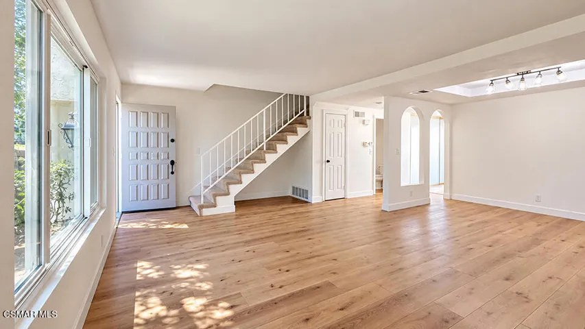 207 Green Heath Place, Thousand Oaks, California 91361 — photo 4