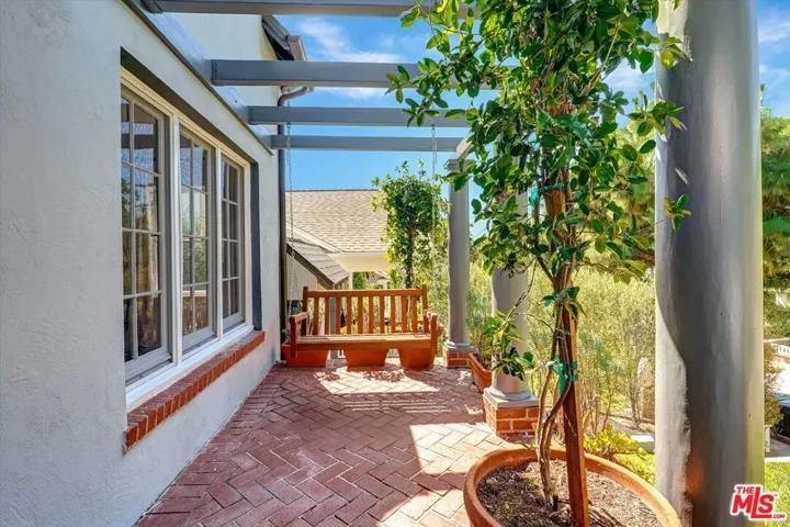 1744 N Gardner Street, Los Angeles, California 90046 — photo 4