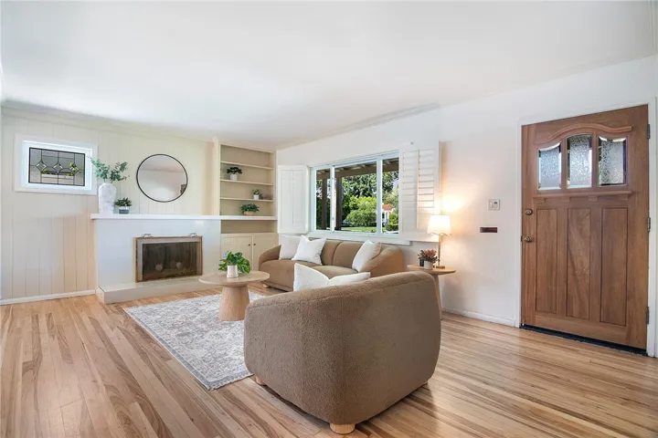 405 N Griffith Park, Burbank, California 91506 — photo 4