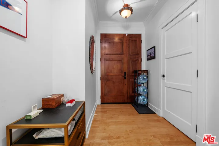 411 N Oakhurst Drive 305, Beverly Hills, California 90210 — photo 5