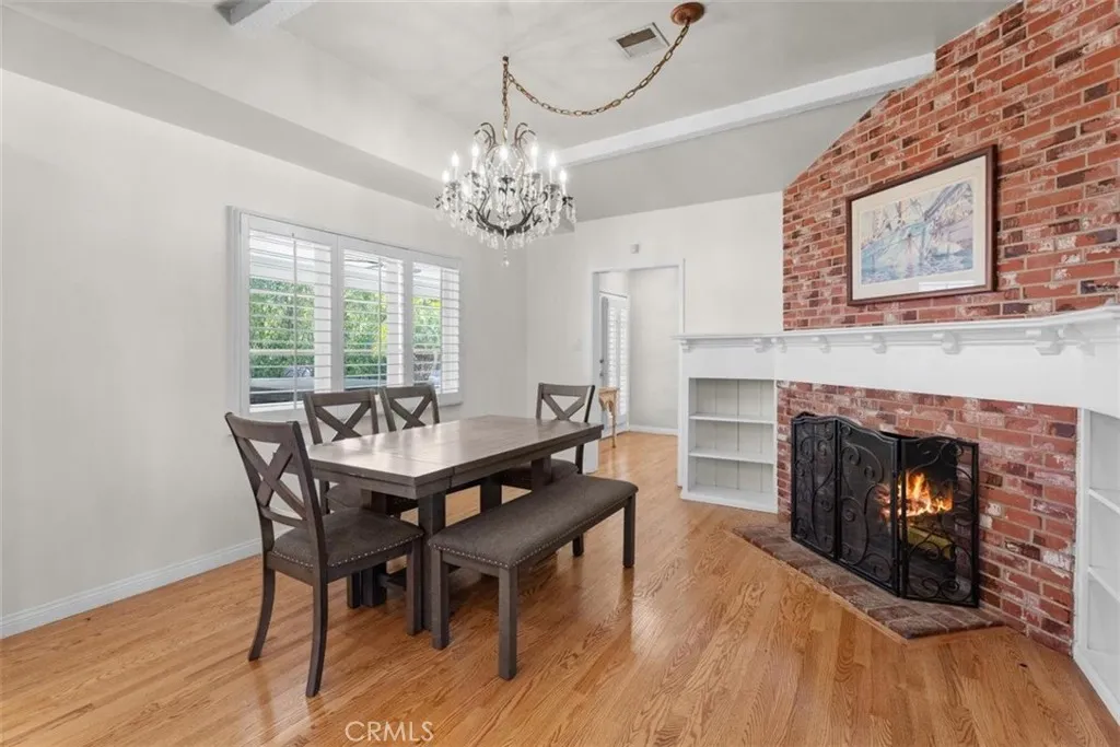 Eat-in Kitchen Nook