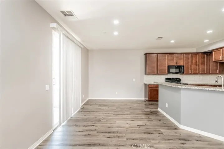 18265 Damiana, San Bernardino, California 92407 — photo 4