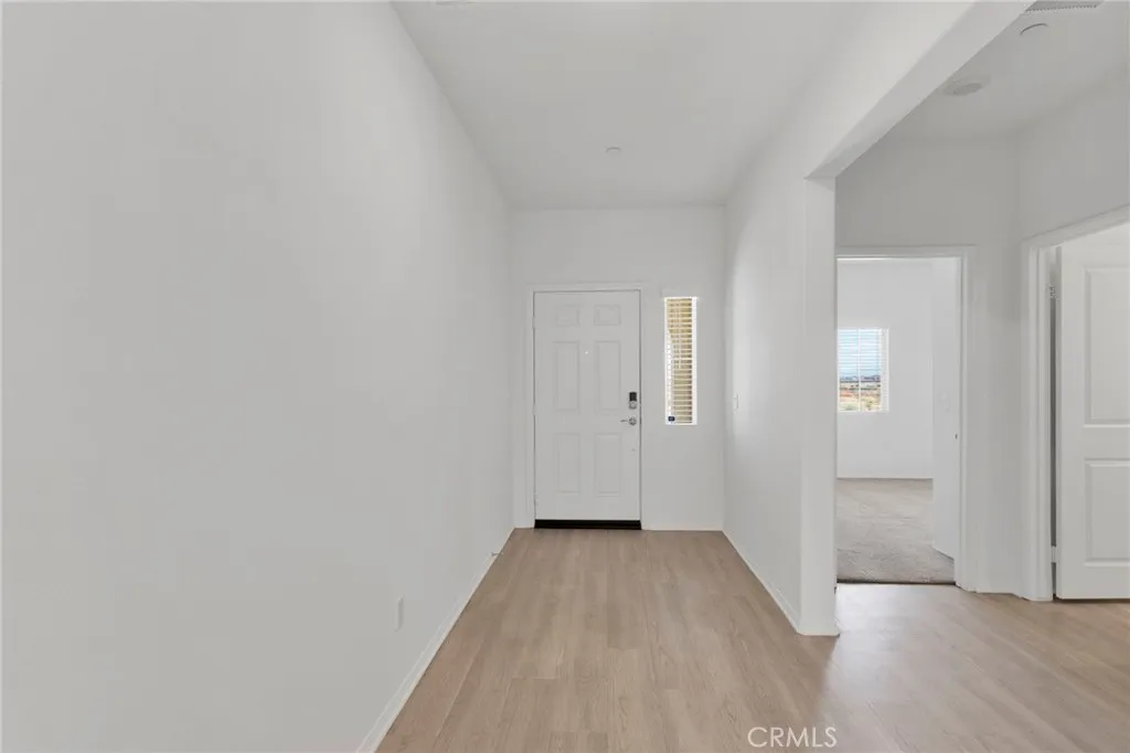 15644 Cobalt Road, Victorville, California 92394 — photo 4
