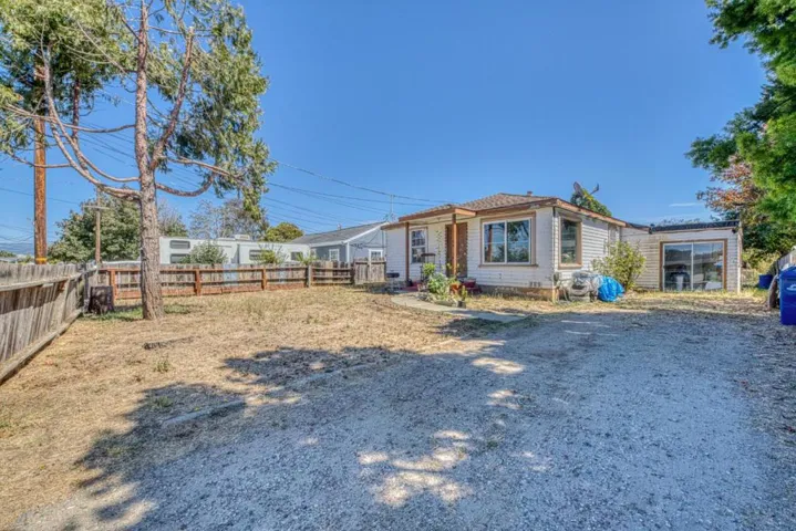 266 Manfre Road, Watsonville, California 95076 — photo 4