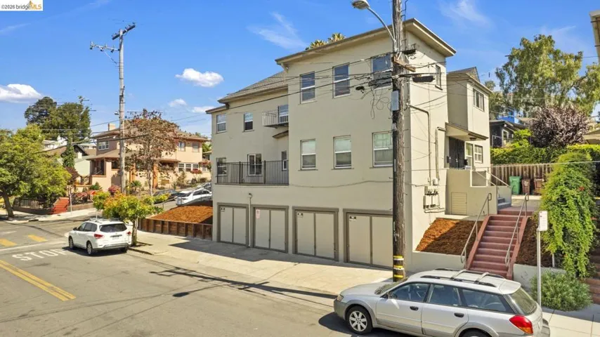 1112 E 28th St, Oakland, California 94610 — photo 4