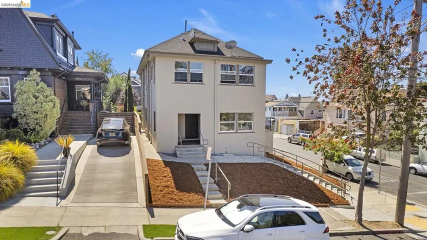 1112 E 28th St, Oakland, California 94610 — photo 5