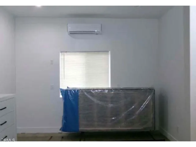 10306 S Vermont Avenue, Los Angeles, California 90044 — photo 5
