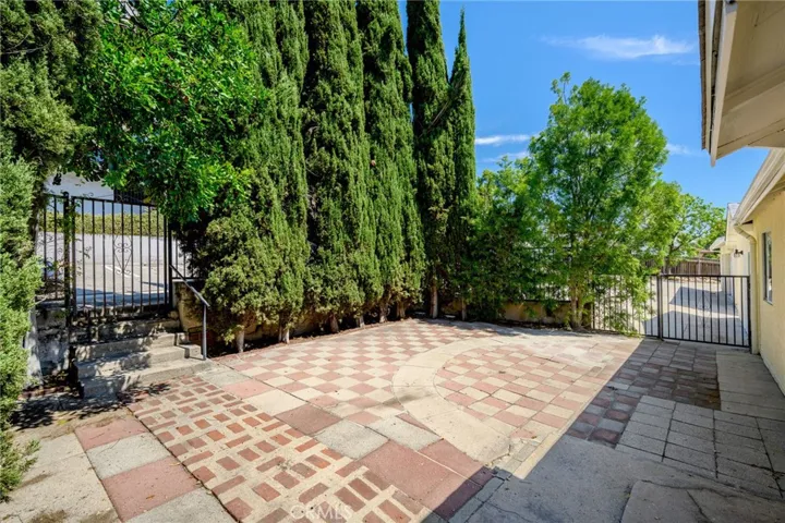 2542 Foothill Boulevard D, La Crescenta, California 91214 — photo 4