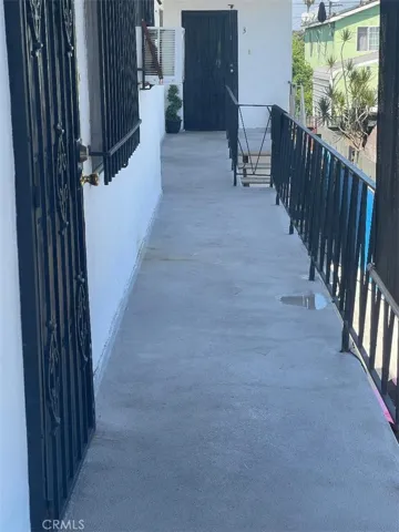 1117 East 85th, Los Angeles, California 90001 — photo 5