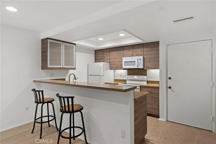 Breakfast bar.