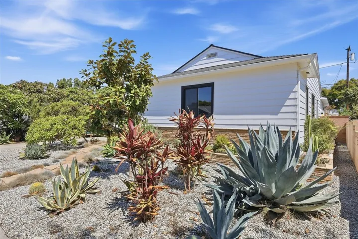 3716 Nipomo, Long Beach, California 90808 — photo 4