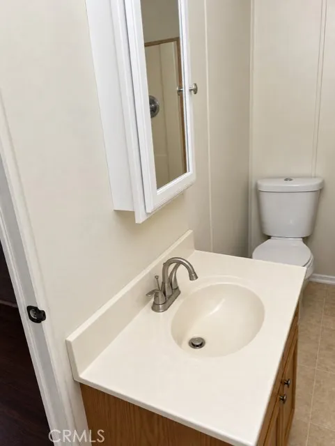 Master bathroom/closet Master bathroom/closet