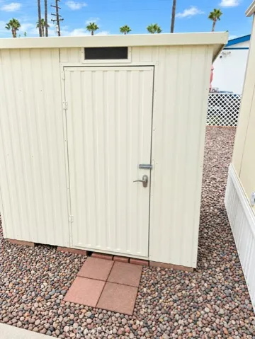 Shed