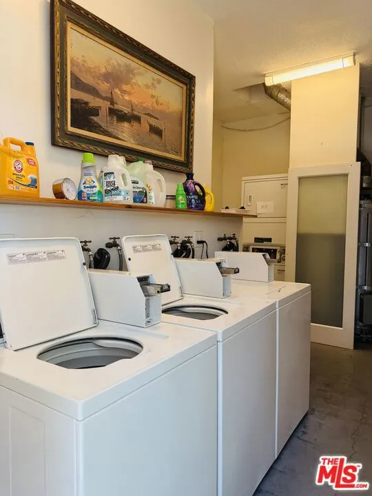 Immaculate onsite laundry Immaculate onsite laundry