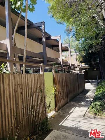 Post and beam bldg.