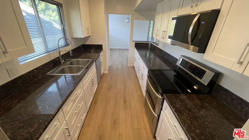 9930 Durant Drive 4, Beverly Hills, California 90212 — photo 5