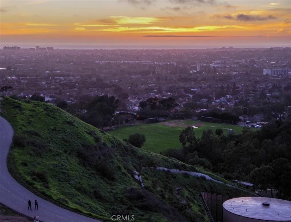 Baldwin Hills Scenic Overlook