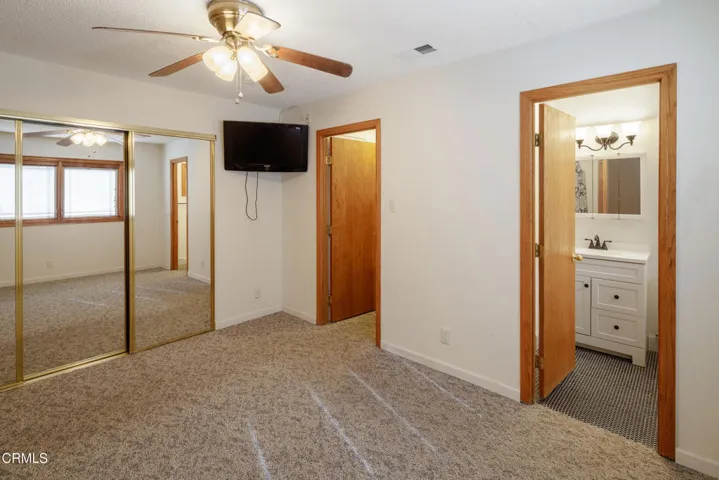411 E Yucca St-5363-HDR