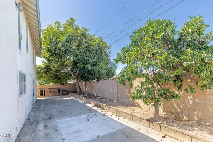 411 E Yucca St-5459-HDR-2