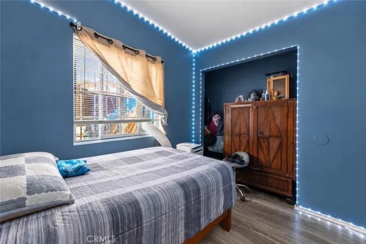 907 E 109th, Los Angeles, California 90059 — photo 5