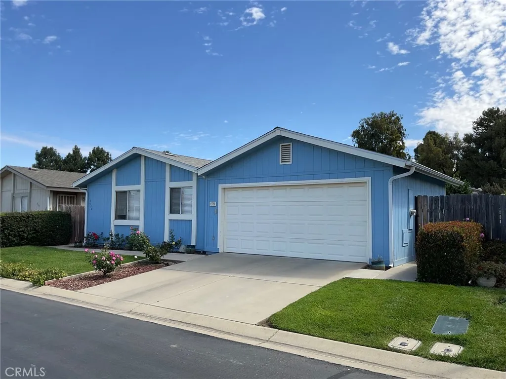 2124 Via Visalia