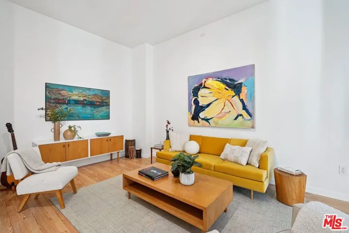 630 W 6th Street 505, Los Angeles, California 90017 — photo 4