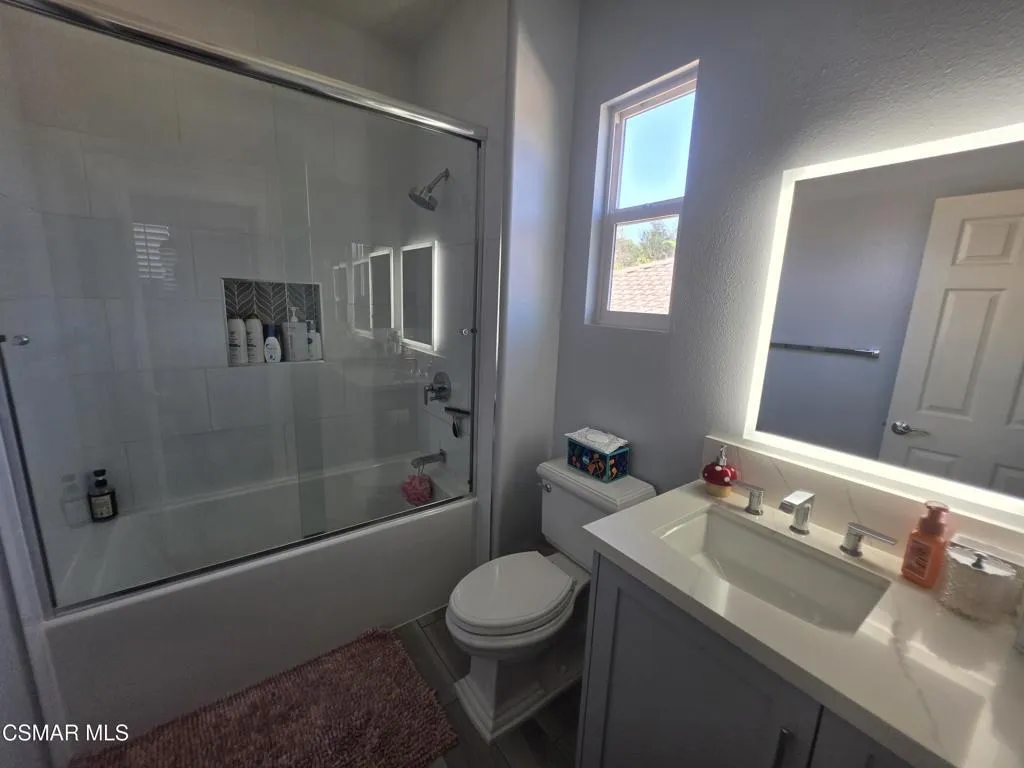 En suite bathroom