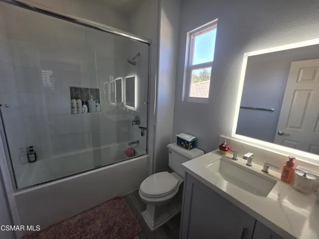 En suite bathroom