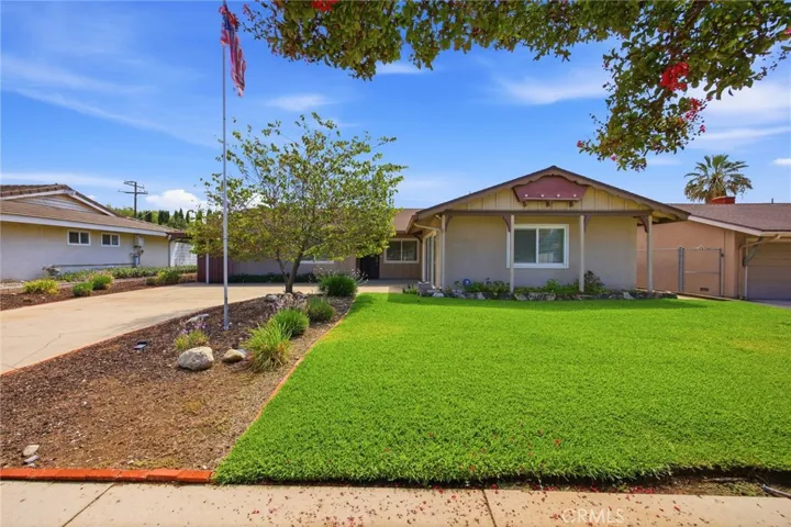 610 Ridgefield, Claremont, California 91711 — photo 5